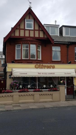OLIVERS Strickley over 35 years only